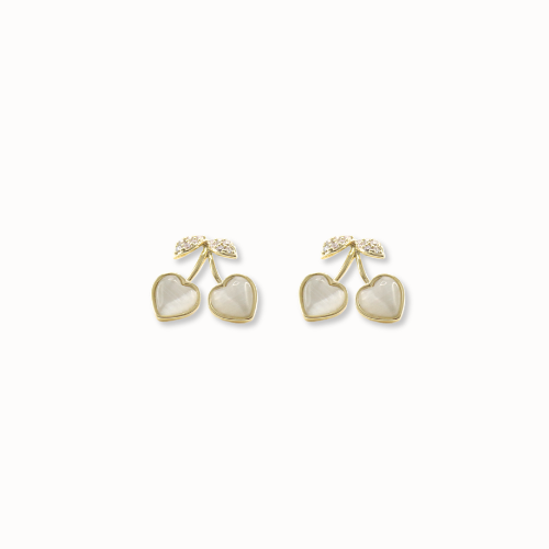 Damaris Hearted Studs