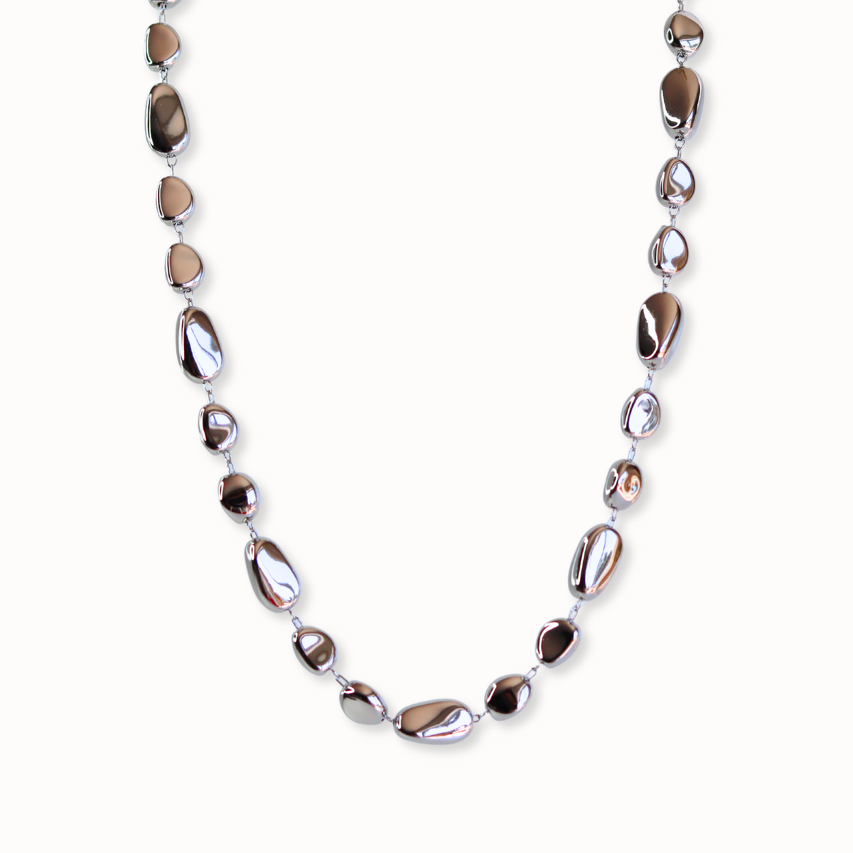 Collier Naomi Pebble