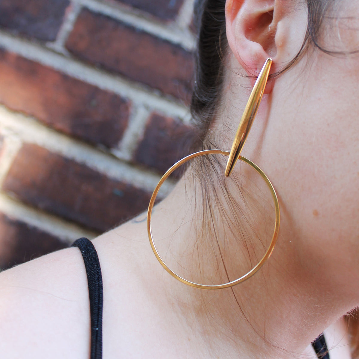 Isla Linear Earrings