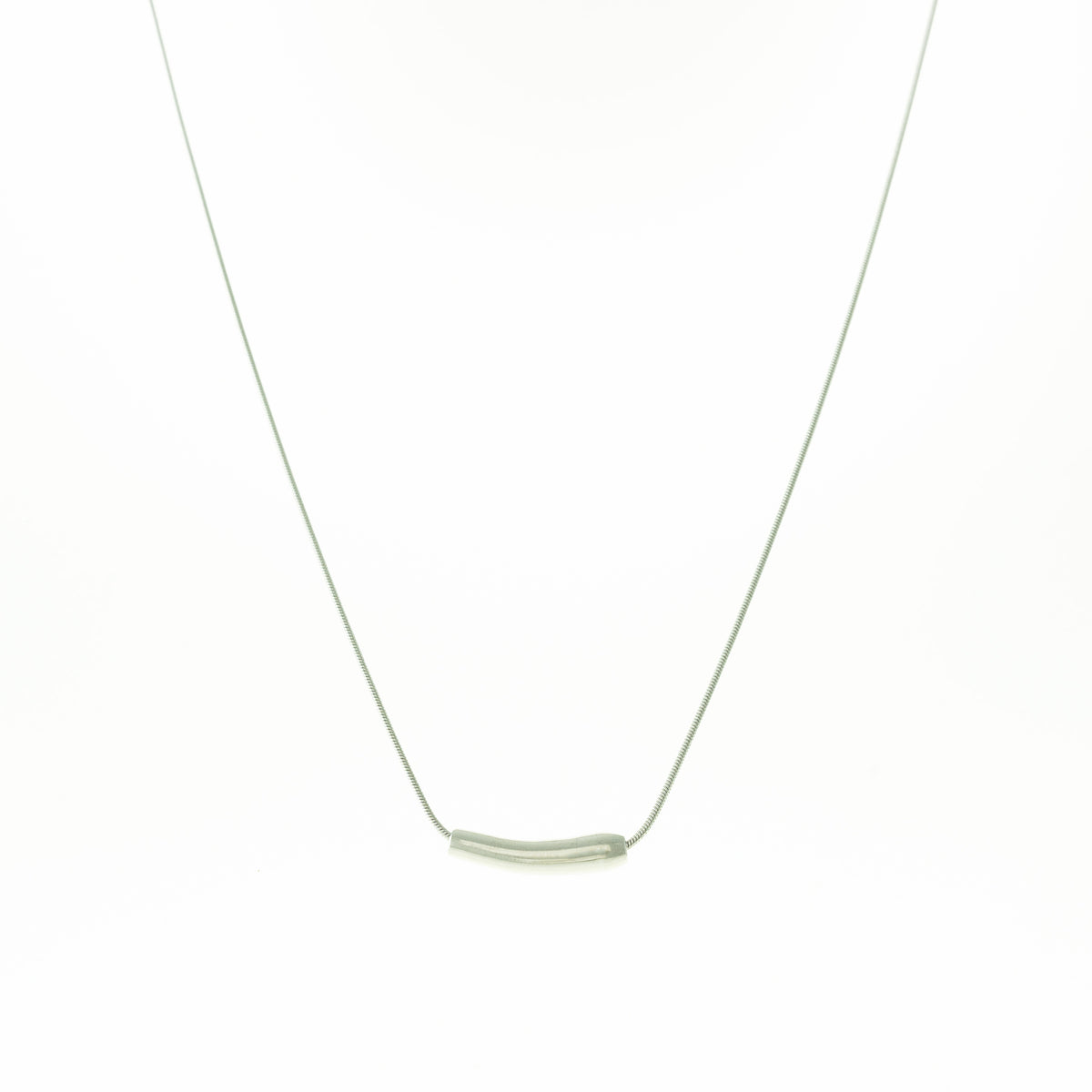 Agnes Linear Necklace